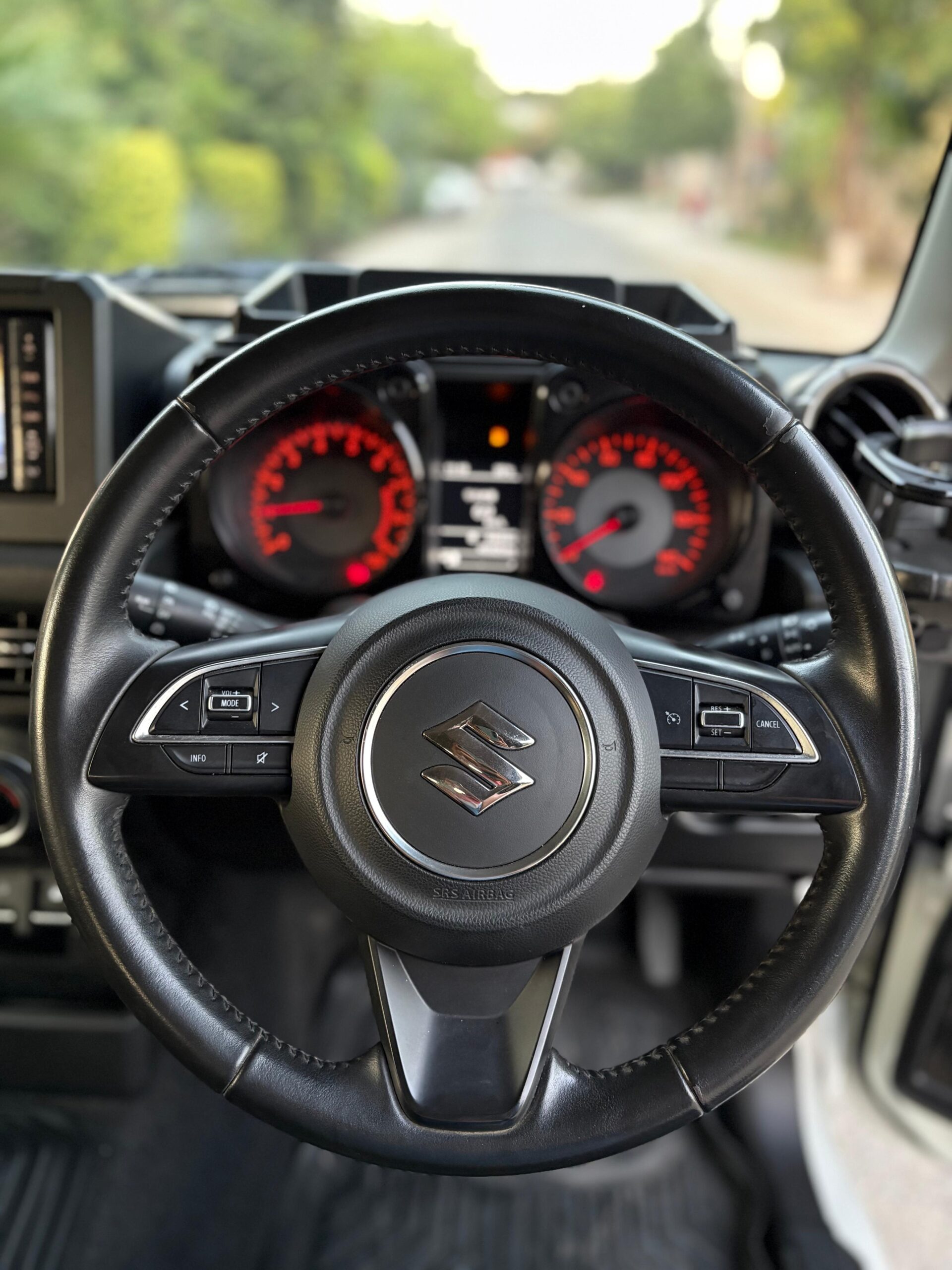 
								Suzuki Jimny 2019 full									