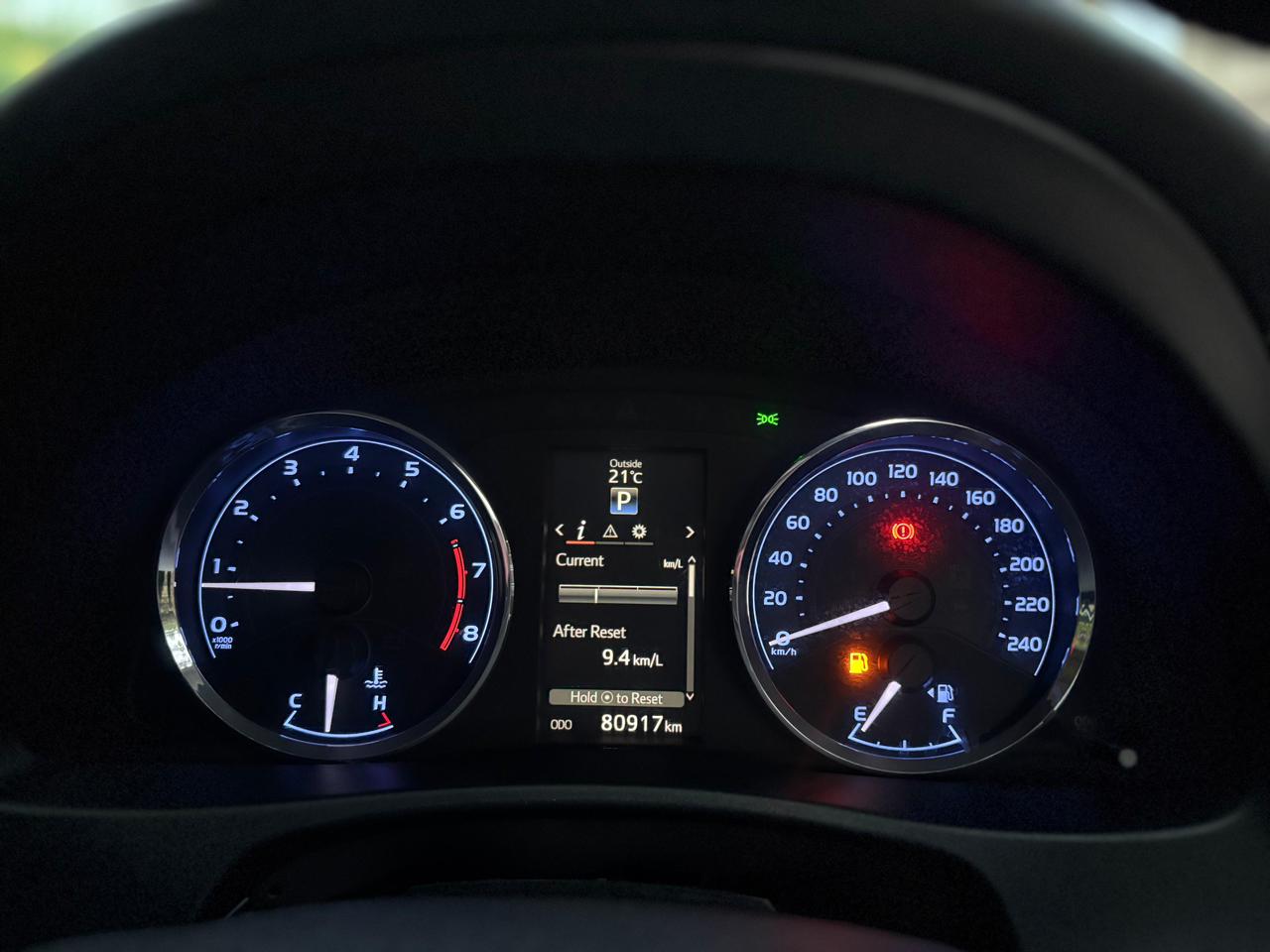 
								Toyota Land Cruiser Prado Black Edition TXL 2022 full									