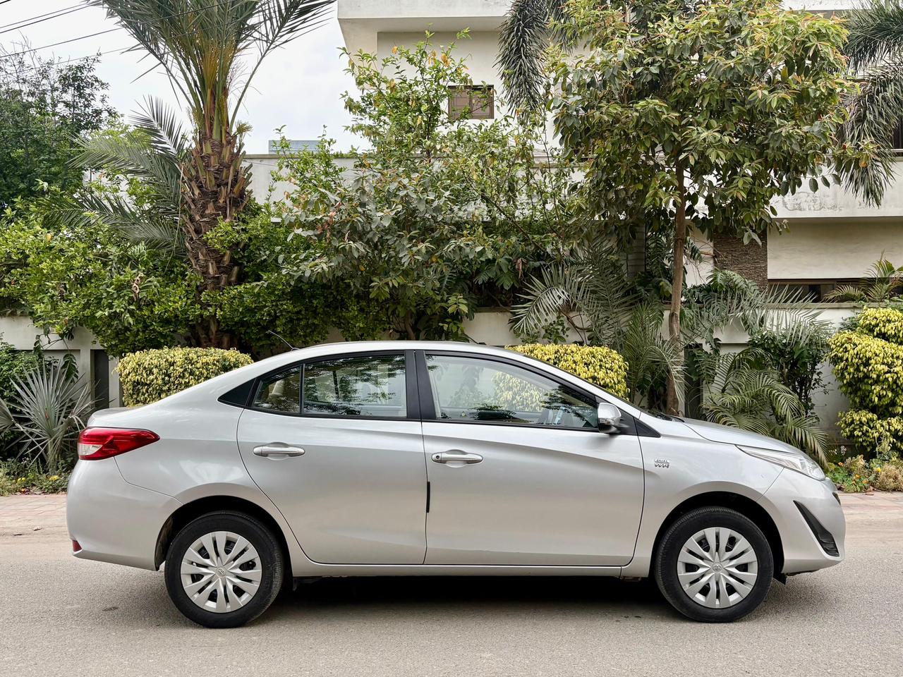 
								Toyota Yaris GLI 2022 full									