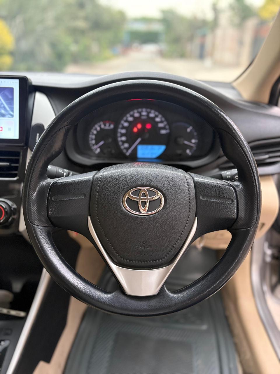 
								Toyota Yaris GLI 2022 full									