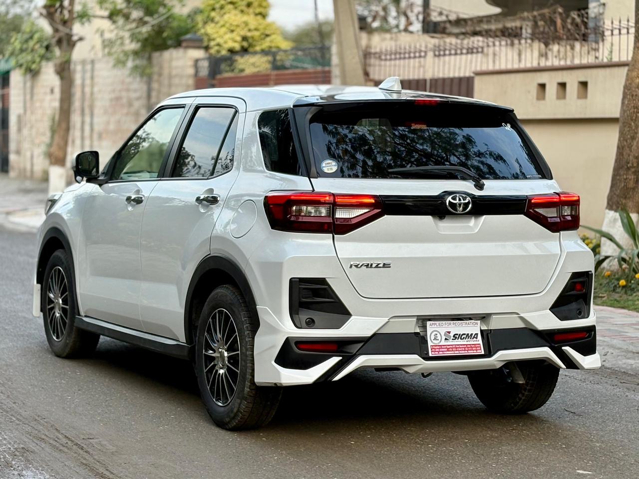 
								Toyota Raize Z Package 2021 full									