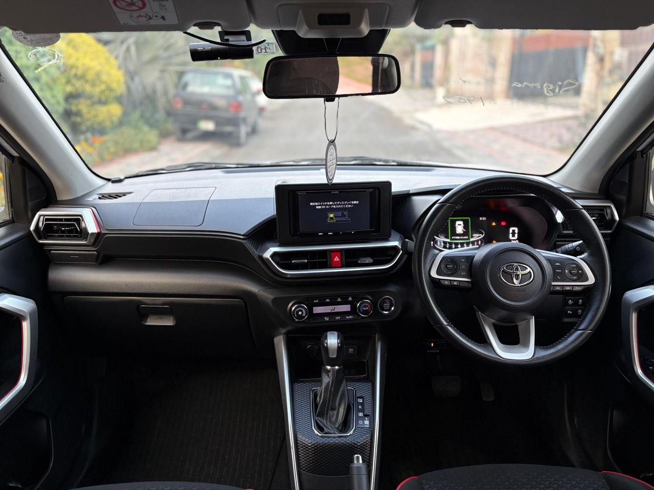 
								Toyota Raize Z Package 2021 full									