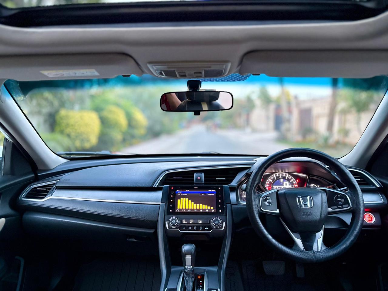 
								Honda Civic i-VTEC Oriel Prosmatec 2017 full									