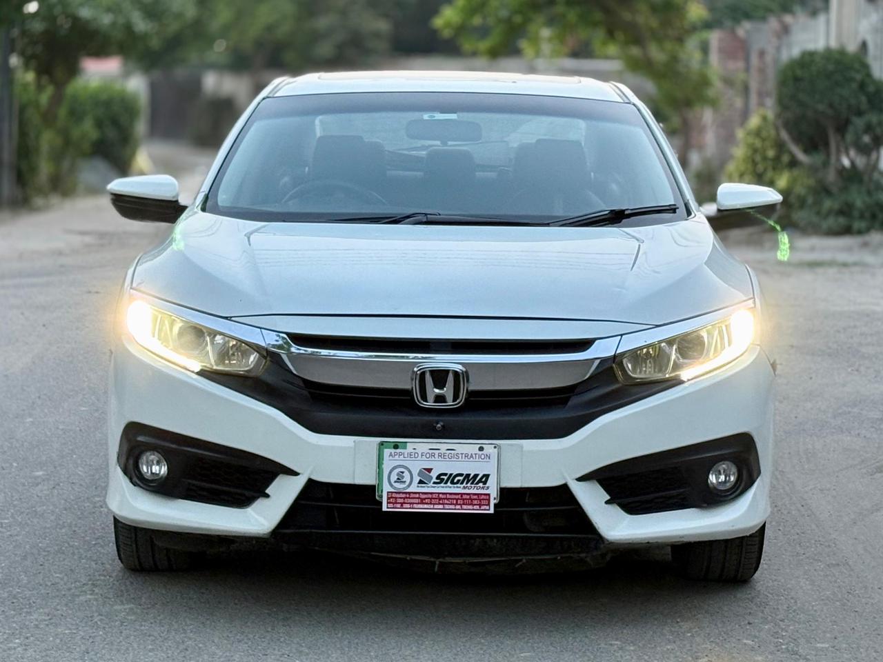 
								Honda Civic i-VTEC Oriel Prosmatec 2017 full									