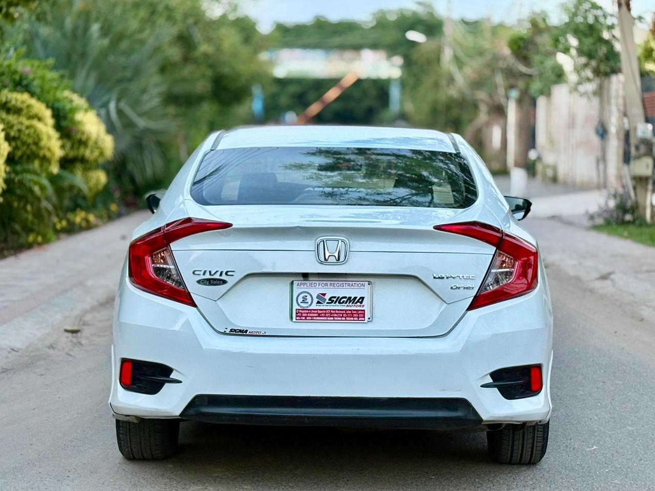 
								Honda Civic i-VTEC Oriel Prosmatec 2017 full									