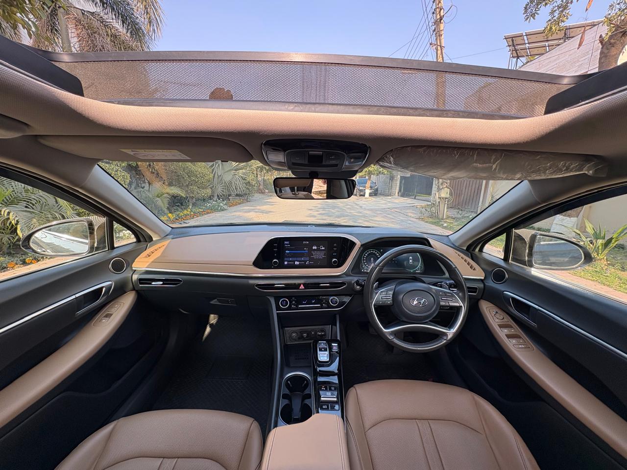 
								Hyundai Sonata 2.5 2022 full									