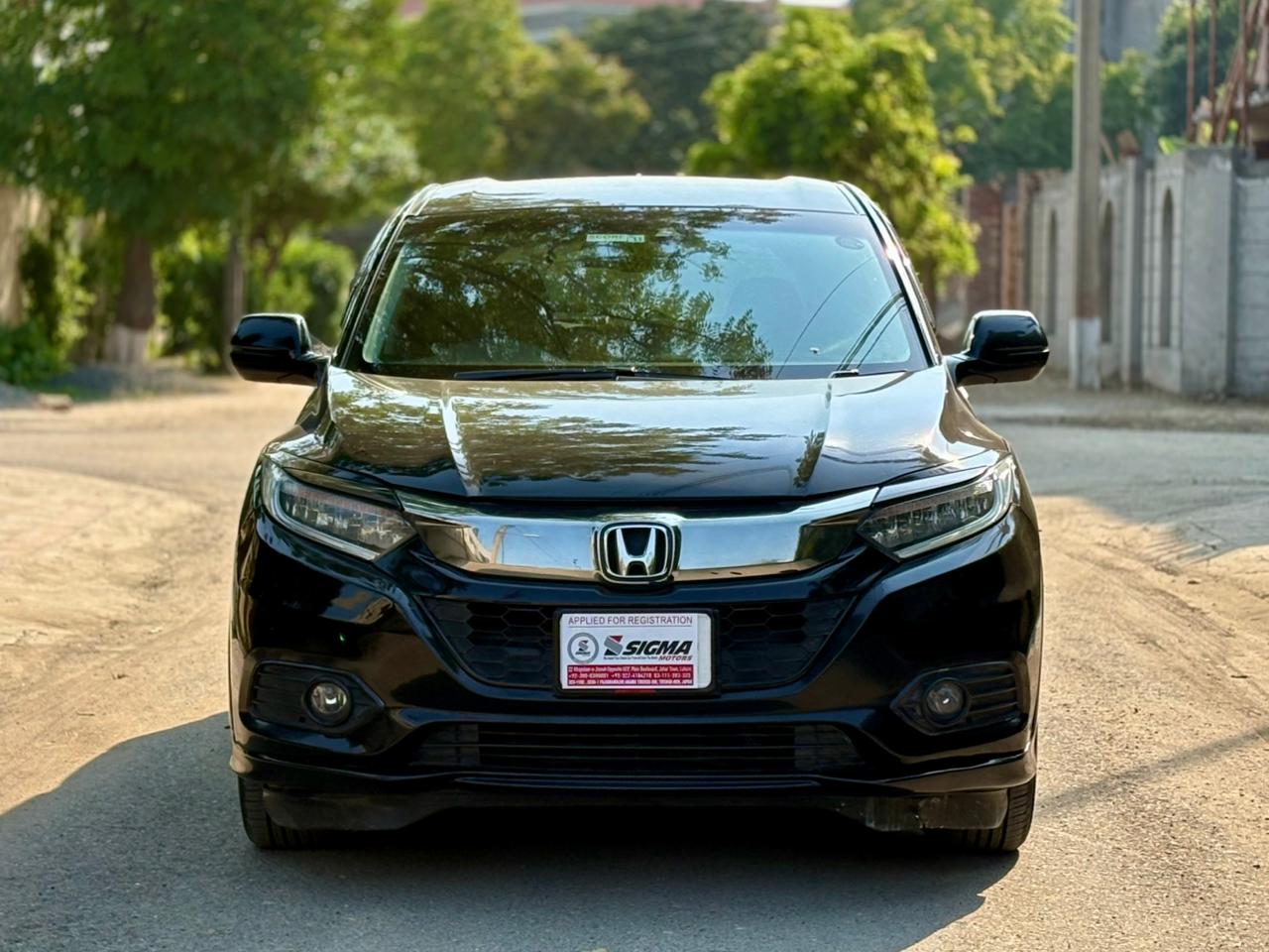 
								Honda Vezel X Package 2018 full									