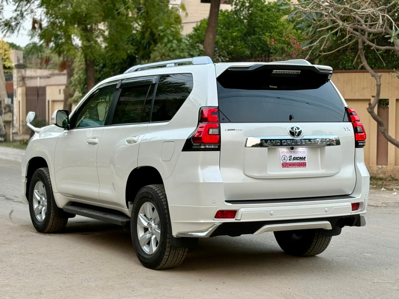 
								Toyota Land Cruiser Prado 2.7 TX 2021 full									