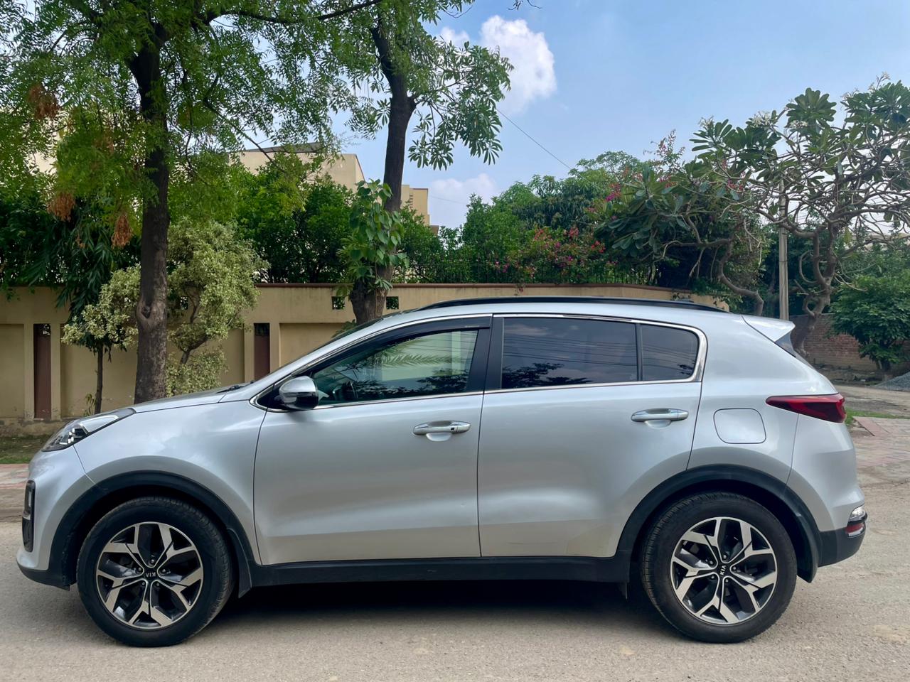 
								KIA Sportage FWD 2020 full									
