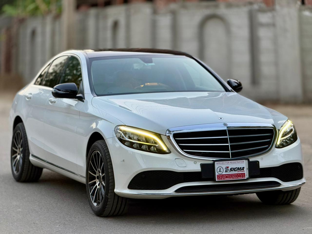 
								Mercedes Benz C180 Exclusive Package 2019 full									