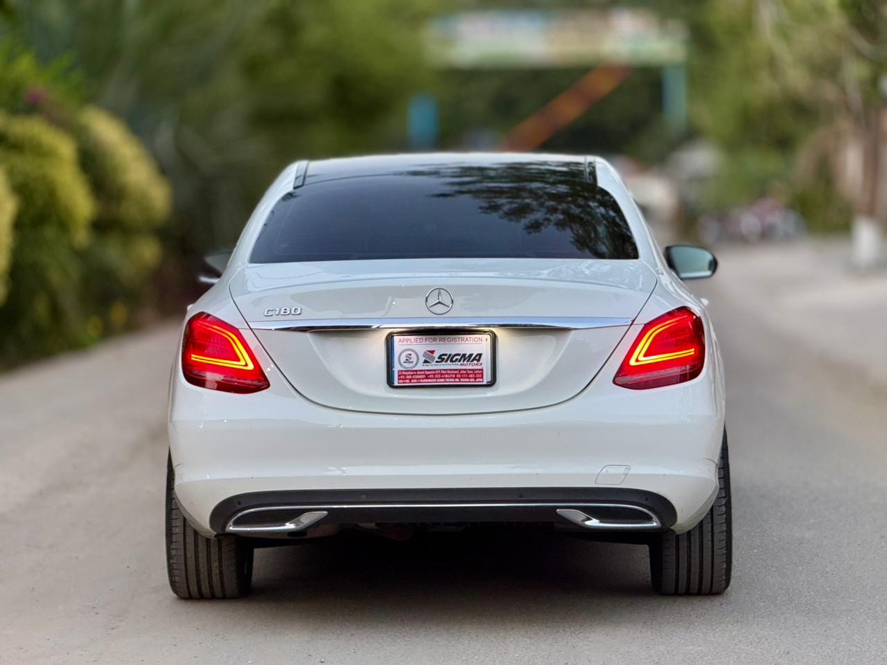 
								Mercedes Benz C180 Exclusive Package 2019 full									
