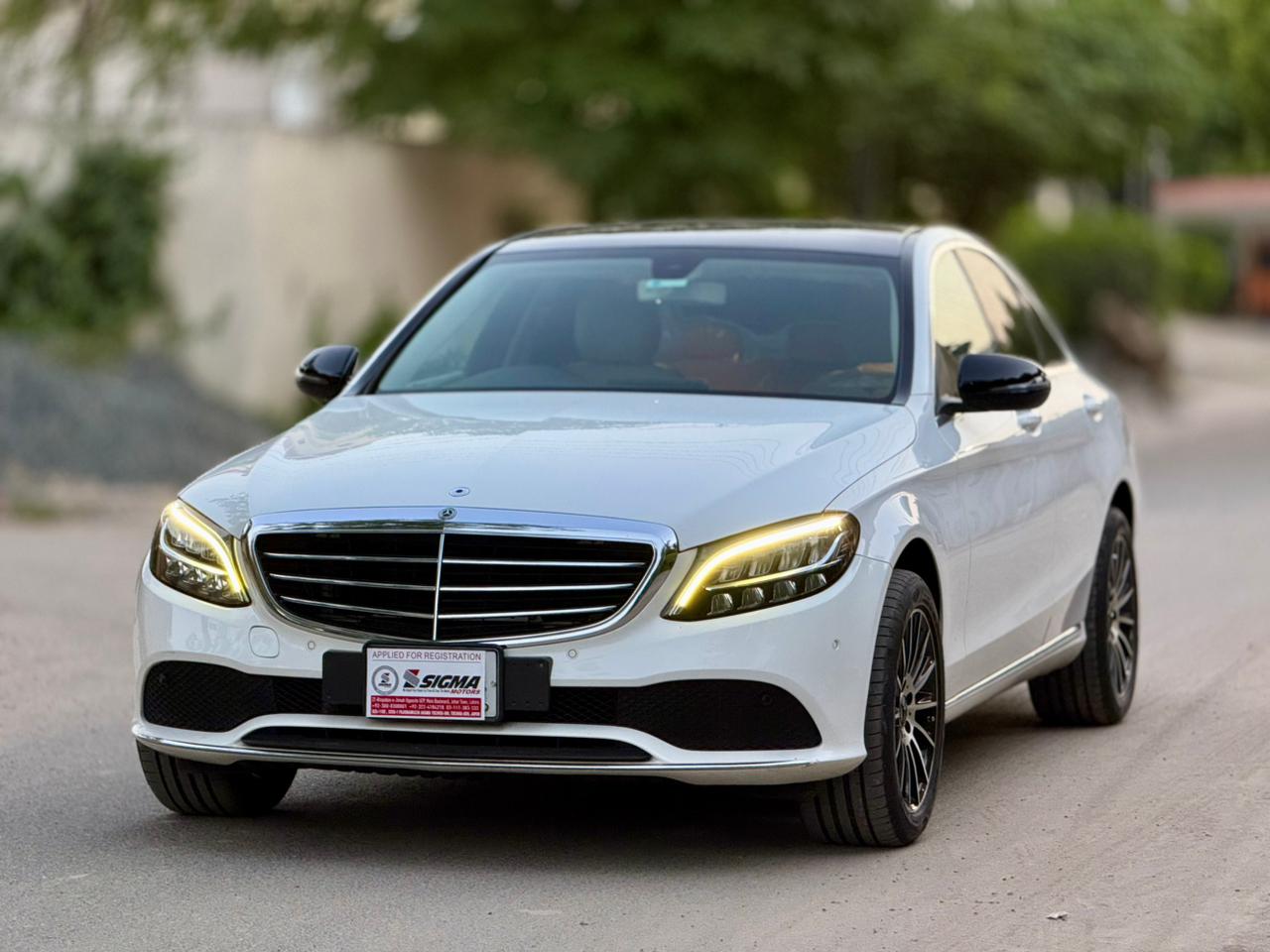 
								Mercedes Benz C180 Exclusive Package 2019 full									