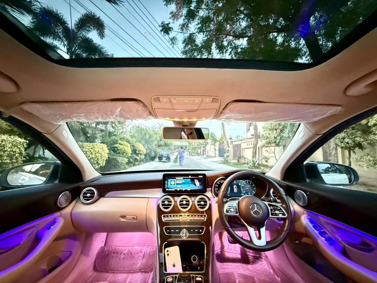 
								Mercedes Benz C180 Exclusive Package 2019 full									