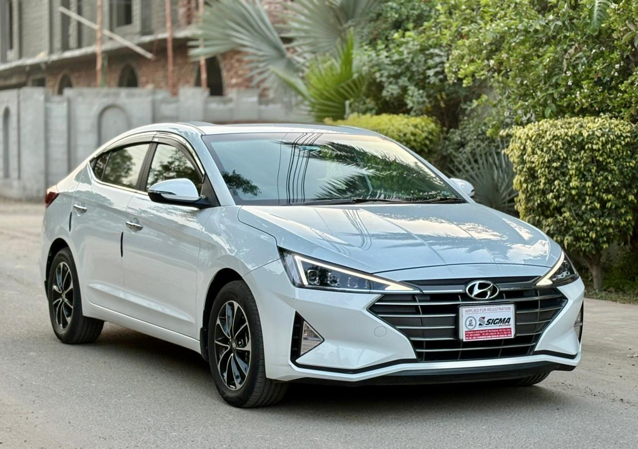 
								Hyundai Elantra GLS 2.0 2024 full									