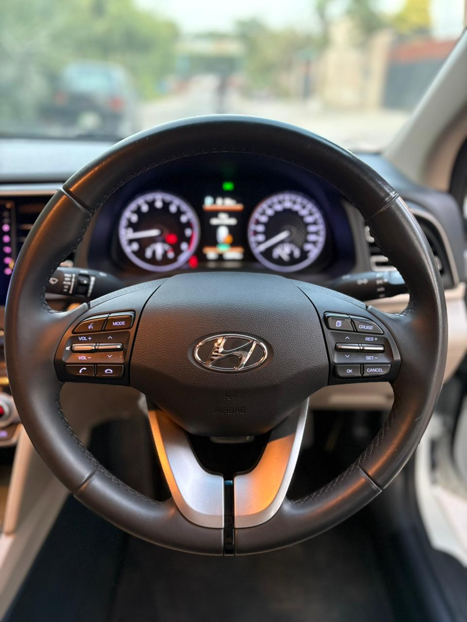 
								Hyundai Elantra GLS 2.0 2024 full									