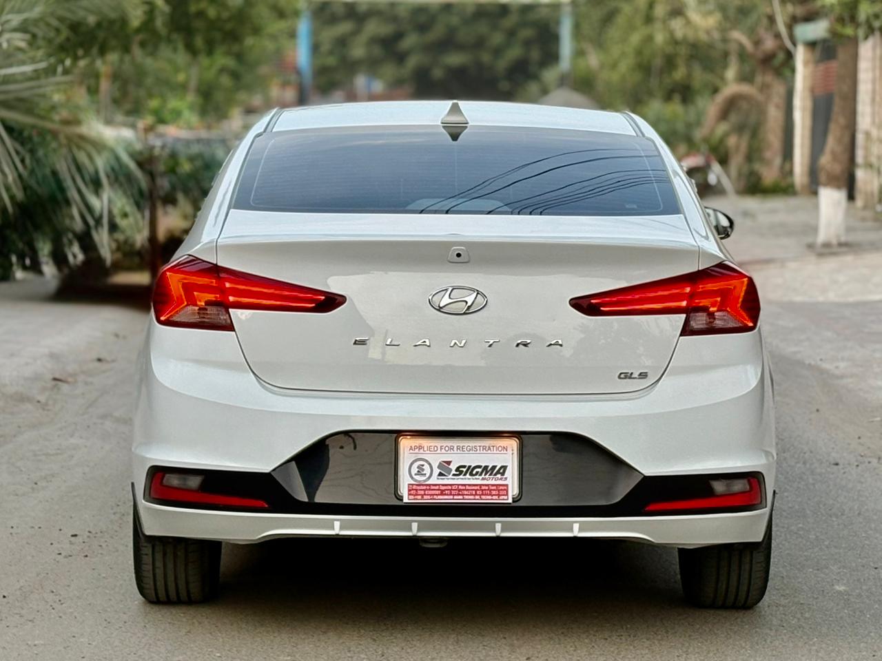 
								Hyundai Elantra GLS 2.0 2024 full									