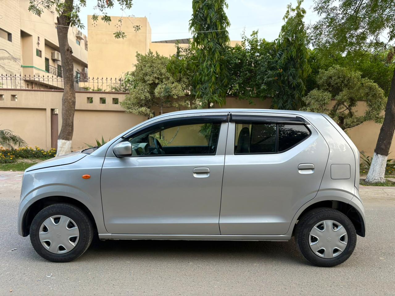 
								Suzuki Alto VXL AGS 2024 full									
