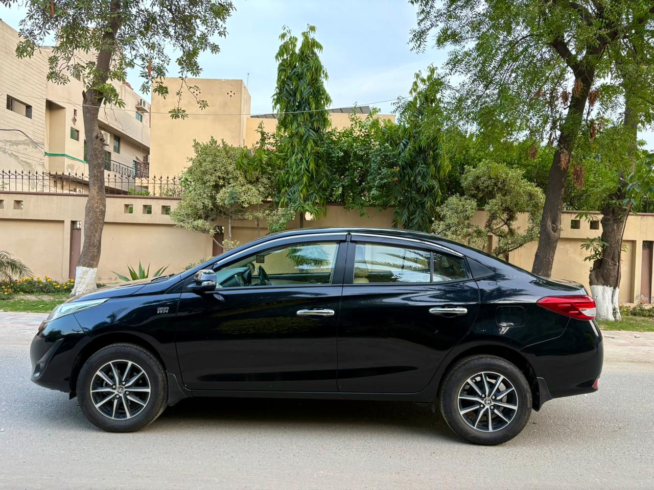 
								Toyota Yaris ATIV 1.5 CVT 2022 full									