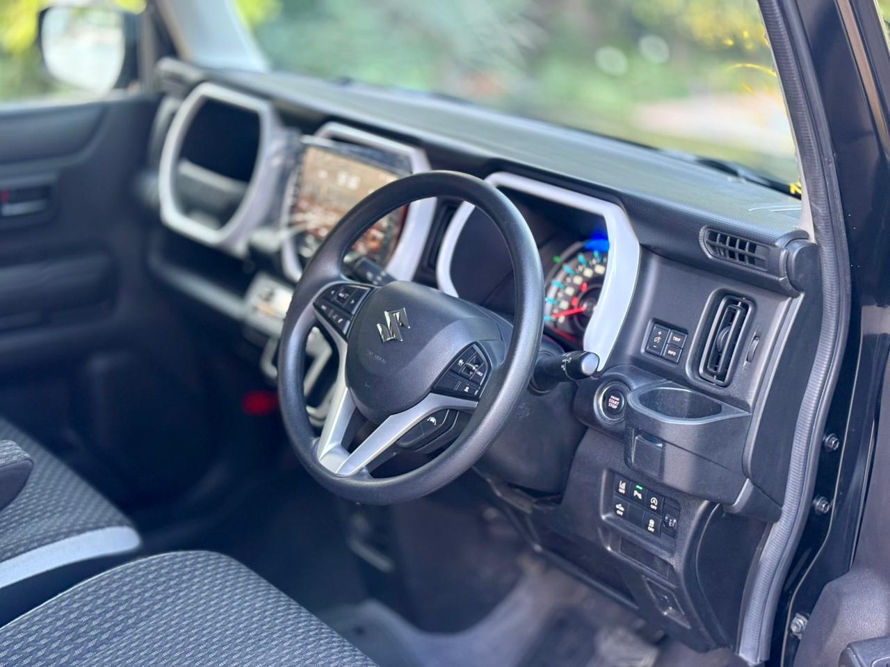 
								Suzuki Hustler Hybrid 2023 full									