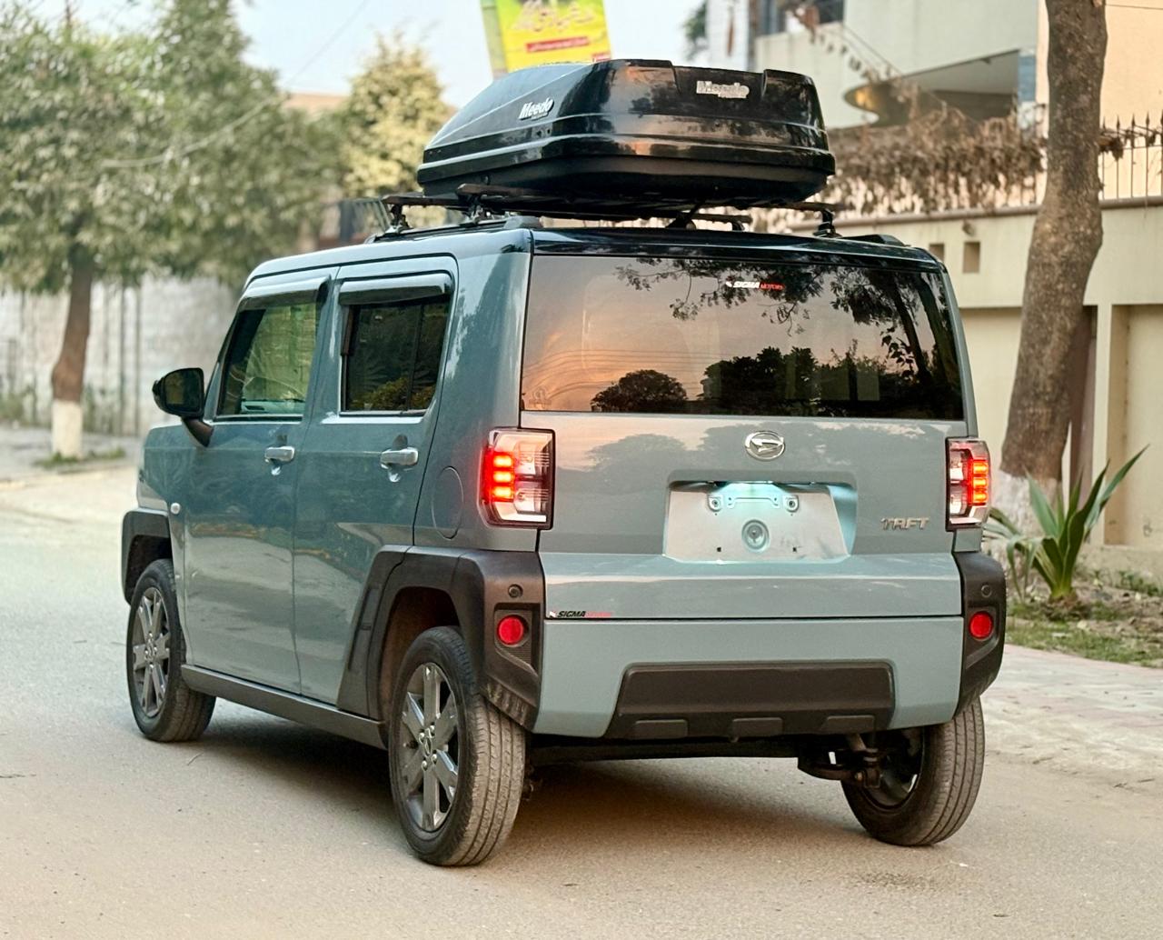 
								Daihatsu Taft Panoramic Roof 2023 full									