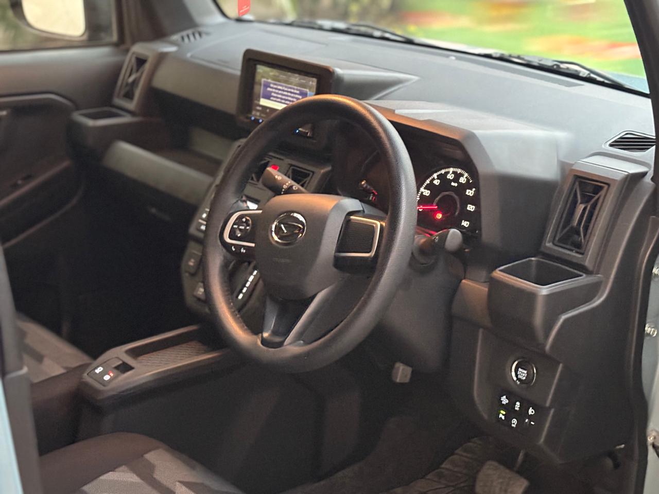 
								Daihatsu Taft Panoramic Roof 2023 full									