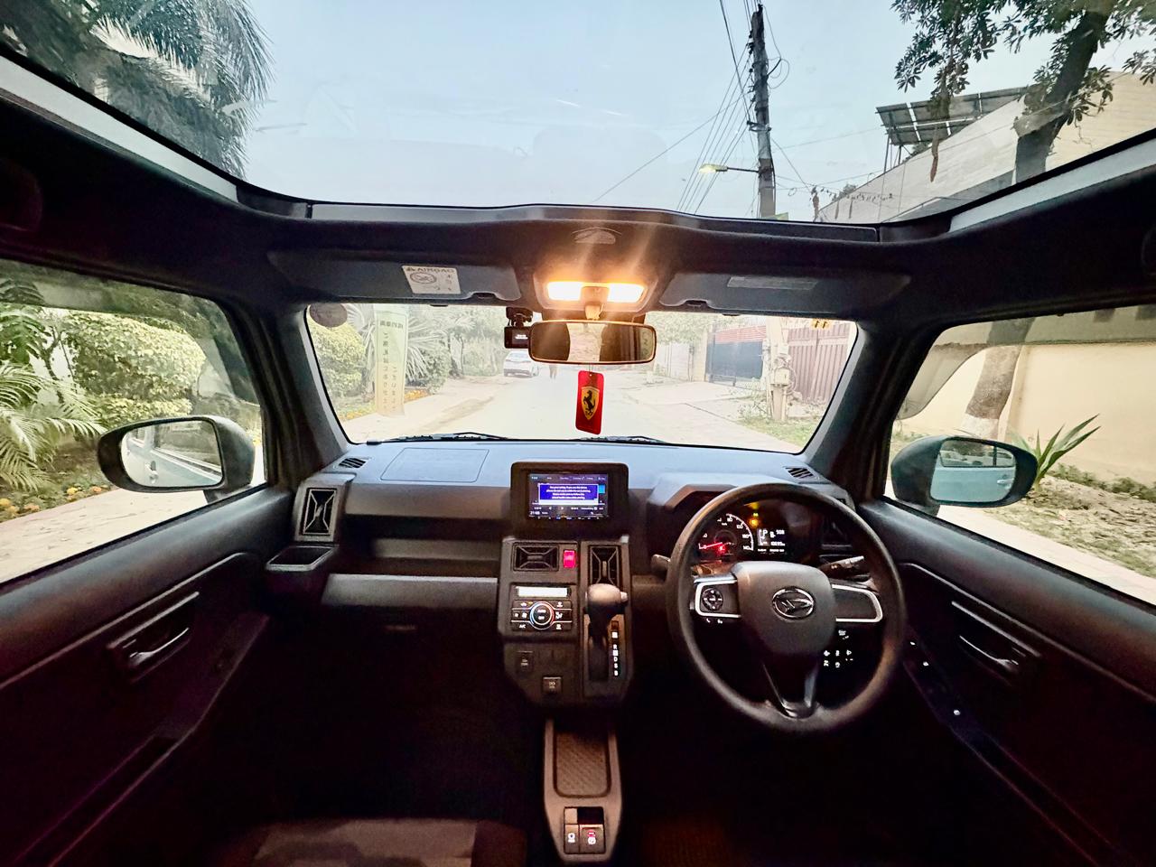 
								Daihatsu Taft Panoramic Roof 2023 full									