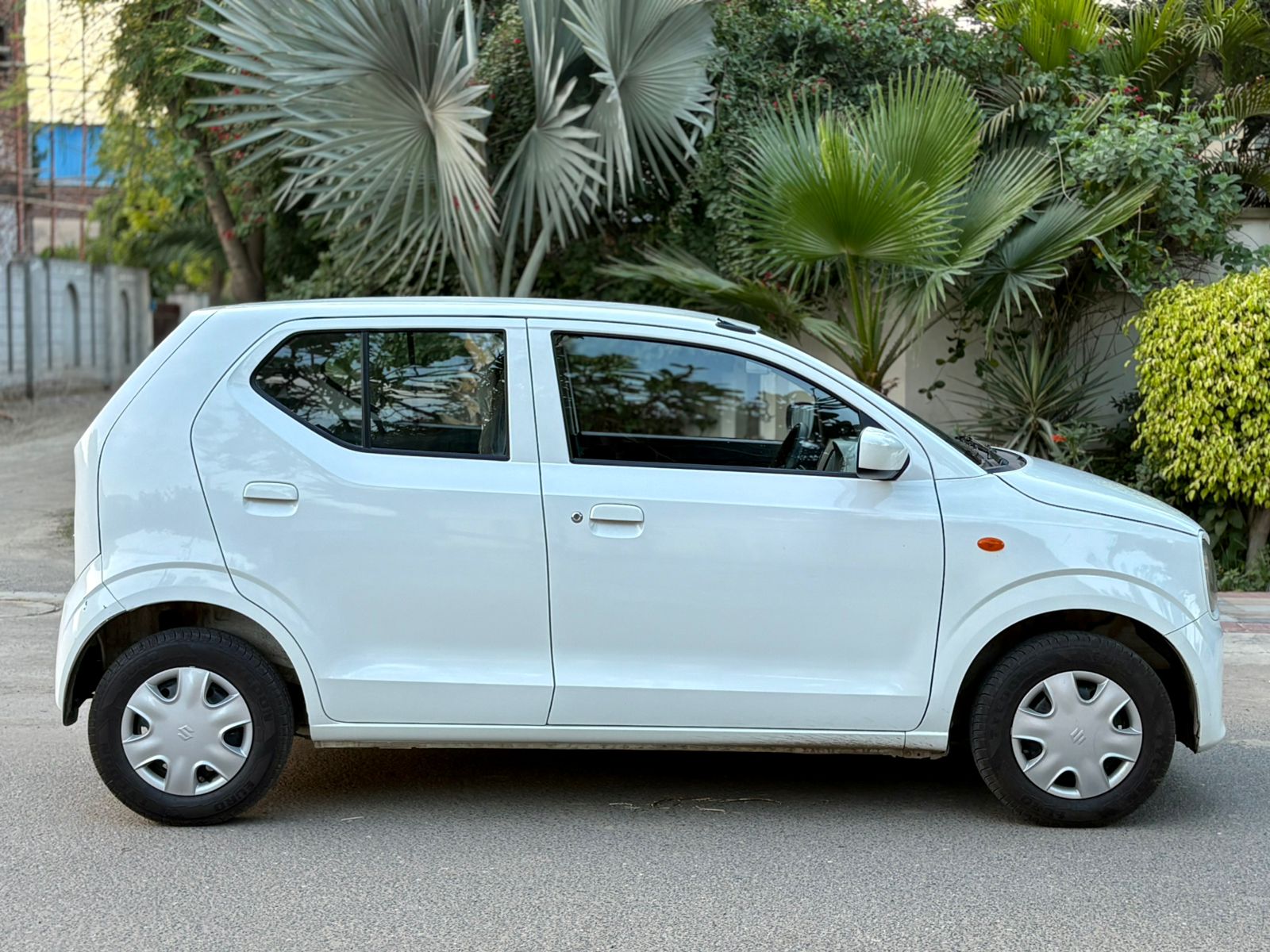 
								Suzuki Alto VXL AGS 2025 full									