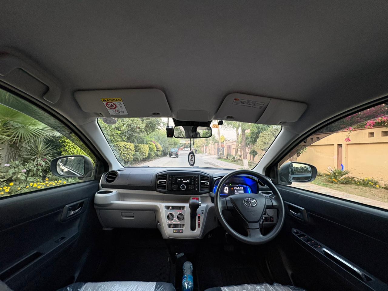 
								Daihatsu Mira ES XSA3 2022 full									