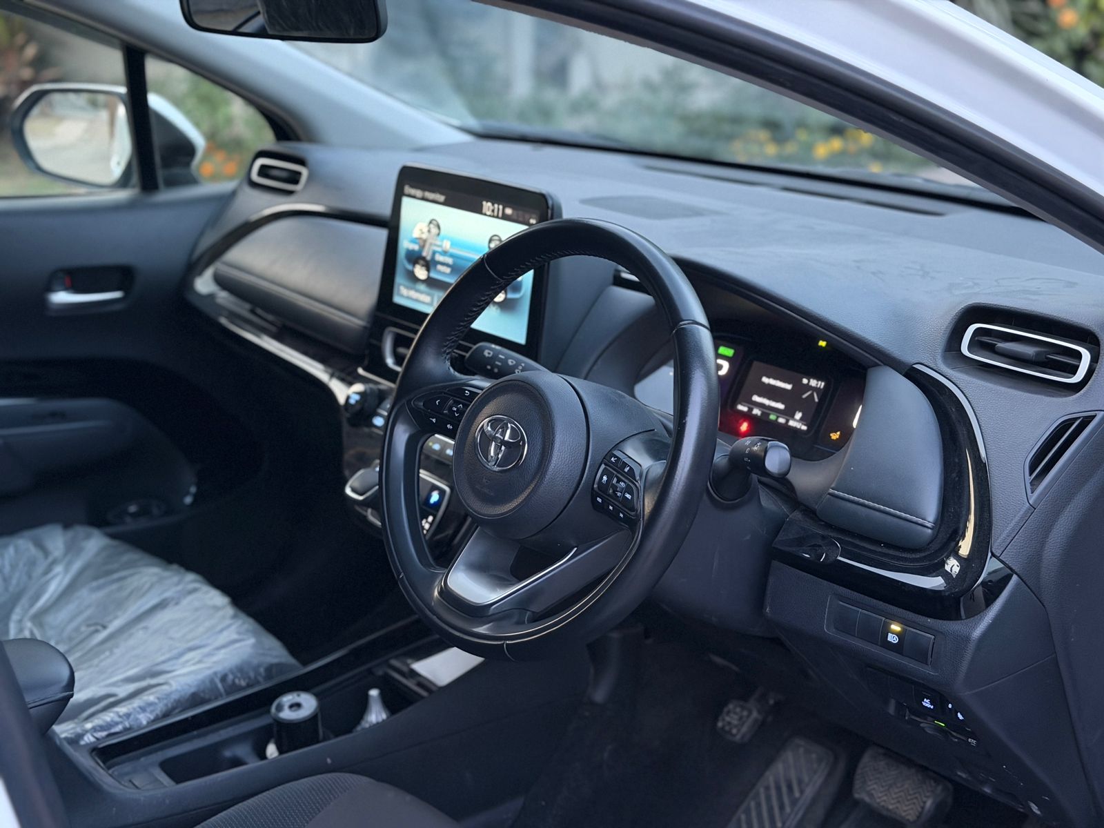 
								Toyota Aqua New Shape 2021 full									