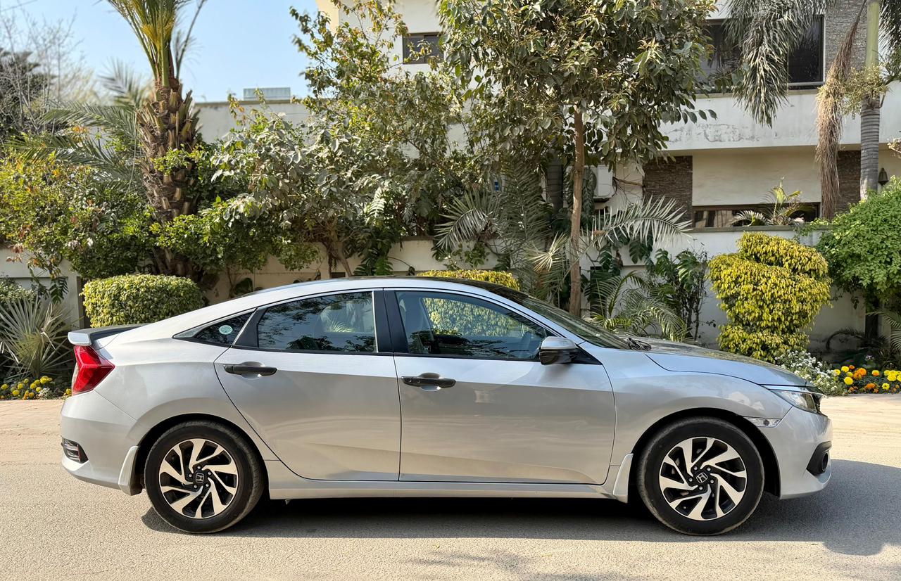 
								Honda Civic Oriel Turbo 2016 full									