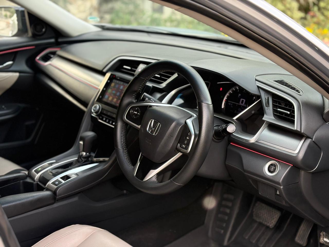 
								Honda Civic UG Leather Oriel Prosmatec 2018 full									