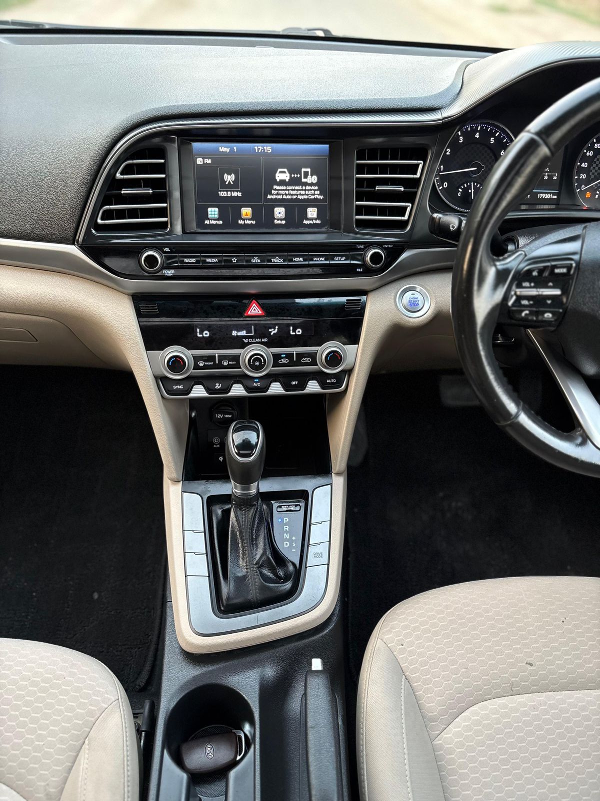 
								Hyundai Elantra GLS 2.0 2021 full									
