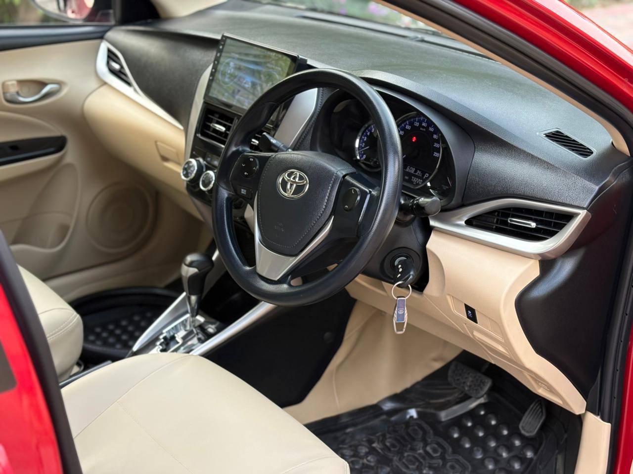 
								Toyota Yaris ATIV 1.3 CVT 2021 full									