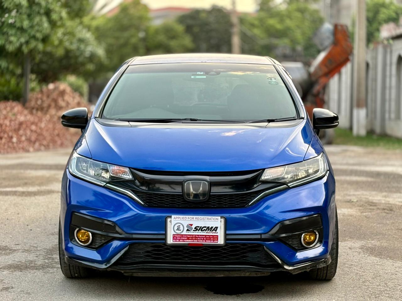 
								Honda Fit RS Hybrid 1.5 2017 full									