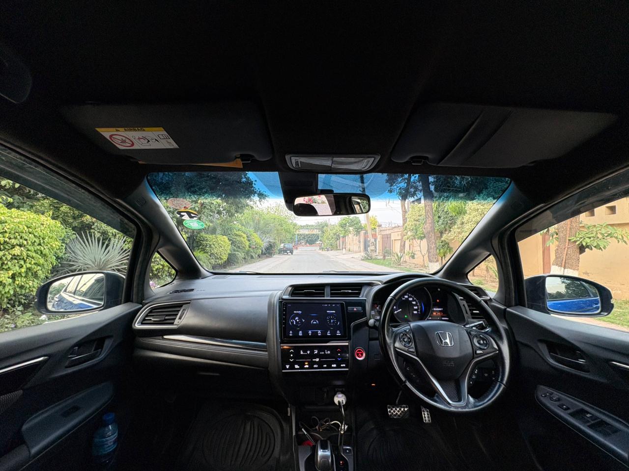 
								Honda Fit RS Hybrid 1.5 2017 full									