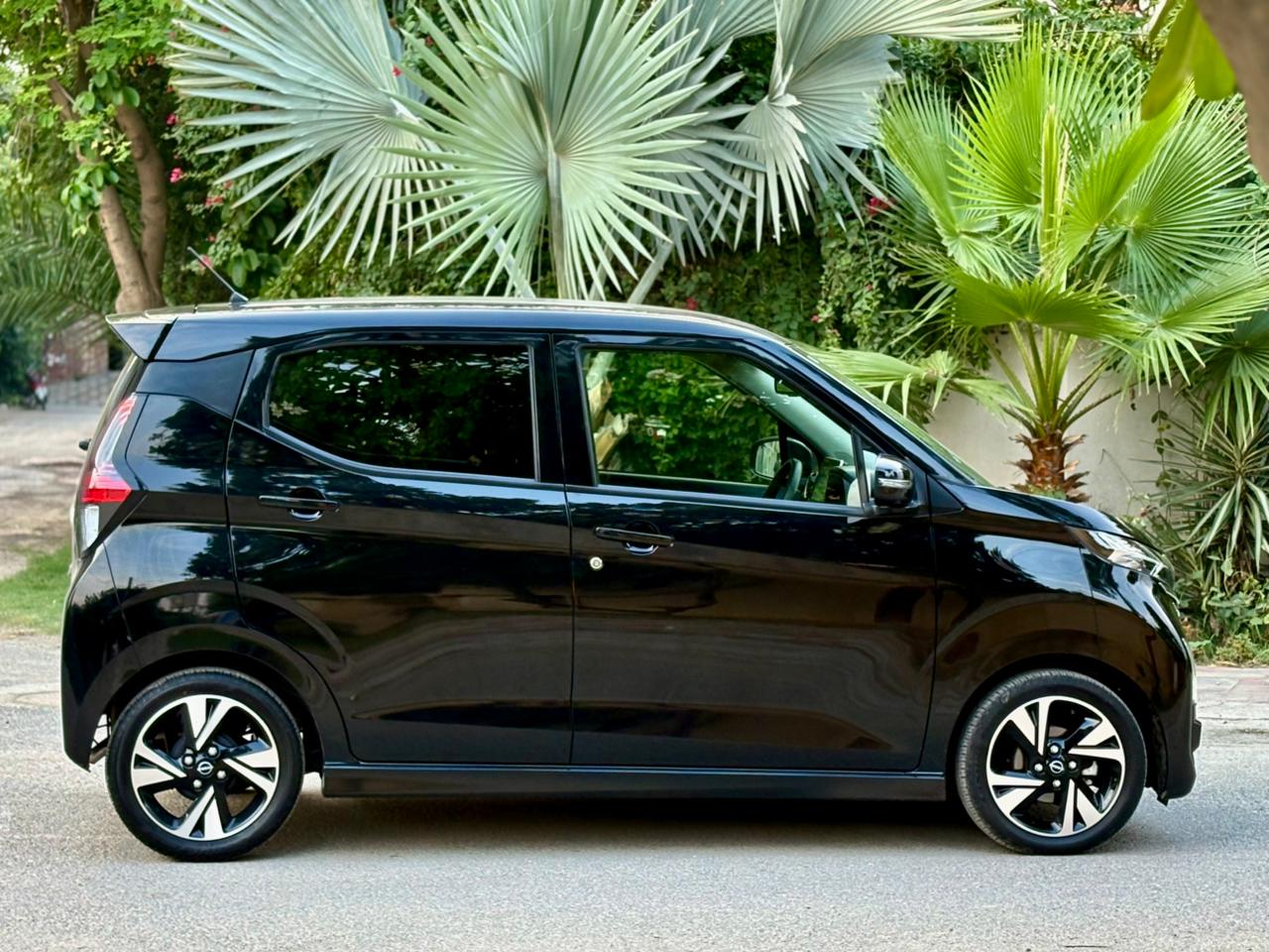 
								Nissan Dayz Highway Star Turbo 2024 full									