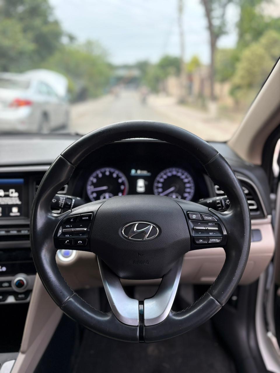
								Hyundai Elantra GLS 2.0 2021 full									