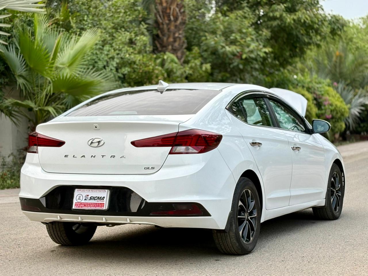 
								Hyundai Elantra GLS 2.0 2021 full									