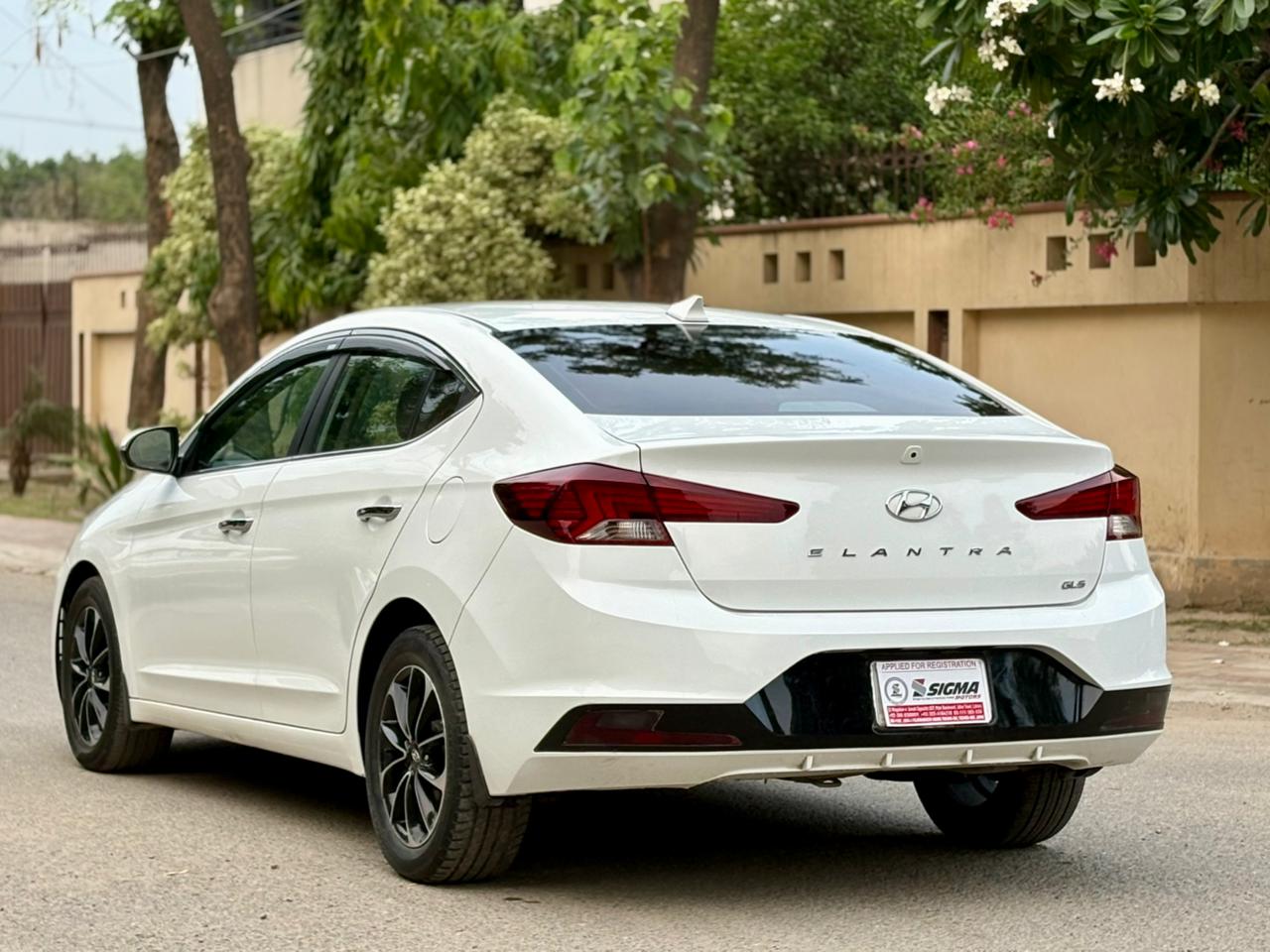 
								Hyundai Elantra GLS 2.0 2021 full									