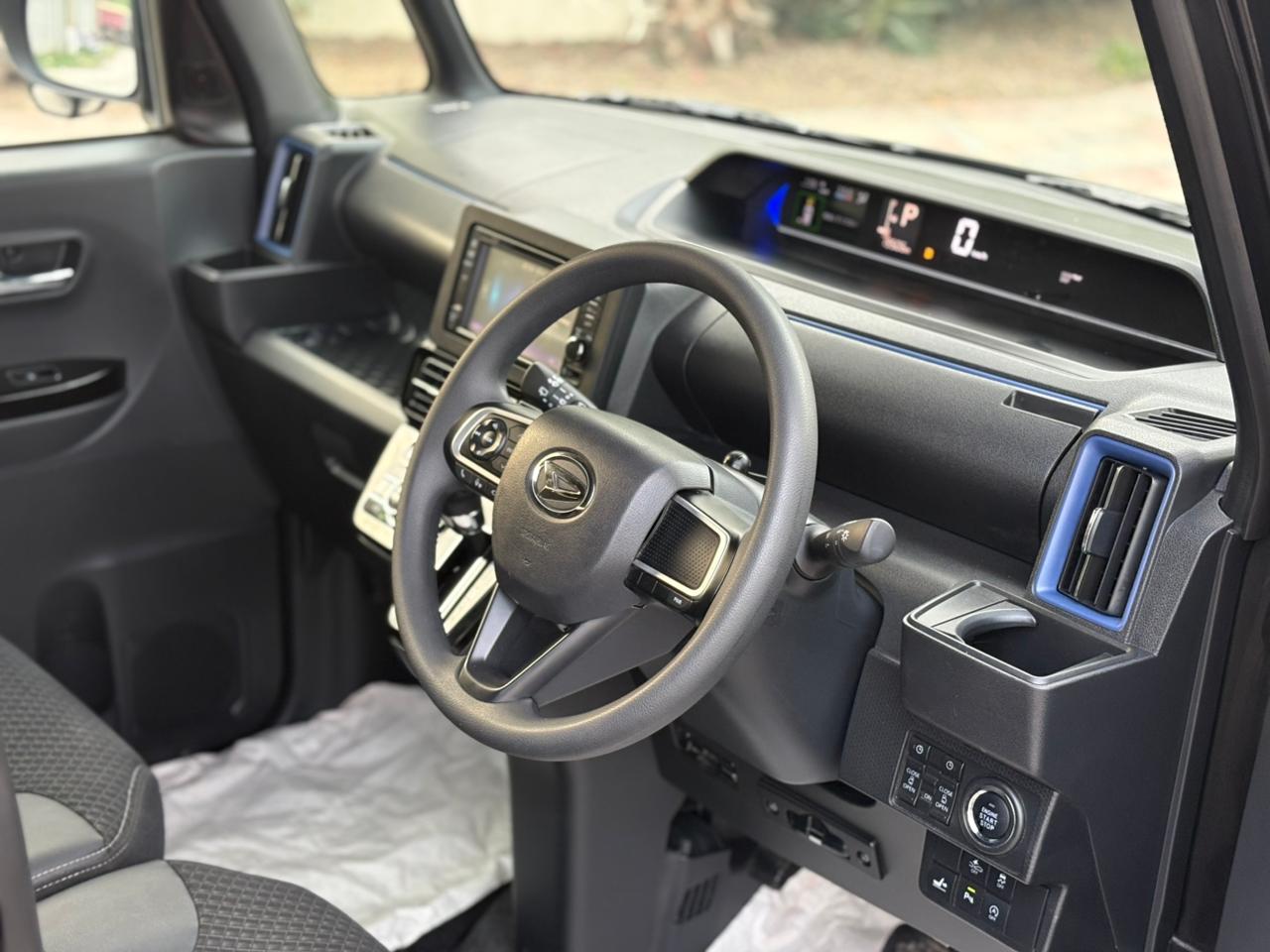 
								Daihatsu Tanto 2022 full									